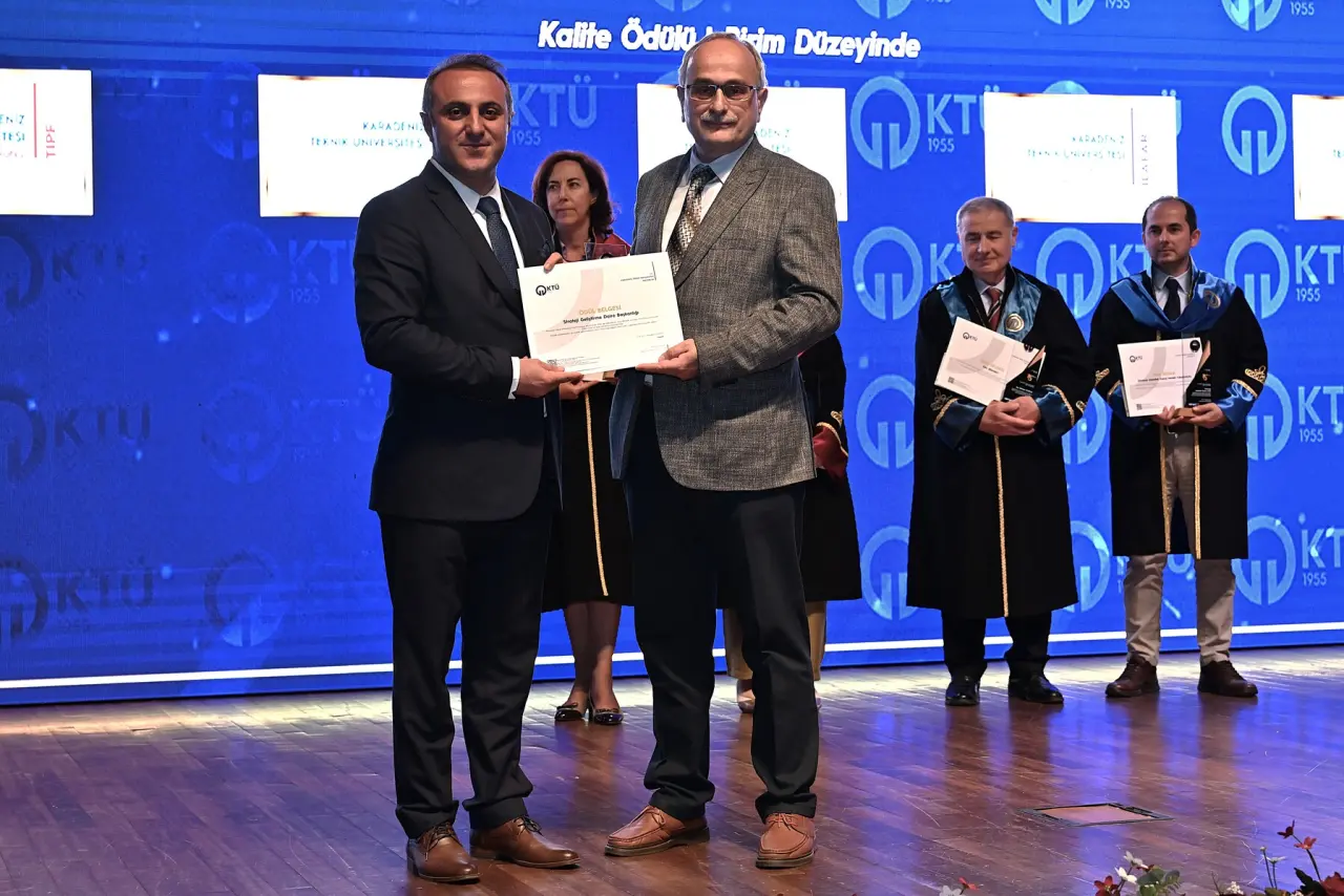 En iyi doktora tez ödülü Gümüşhane Üniversitesi’ne #haberi, #haberleri, #Gümüşhane #haber