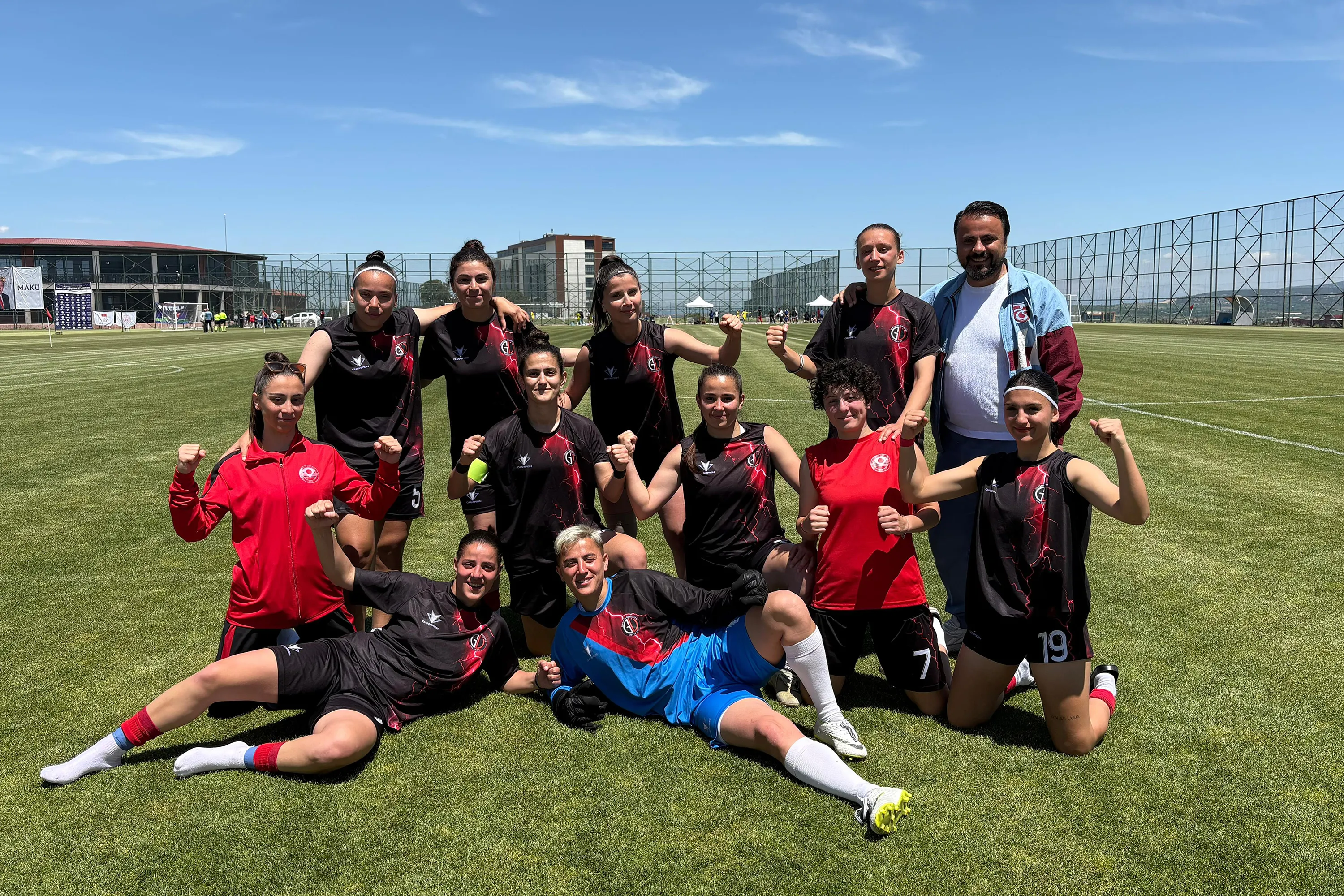 GÜ Kadın Futbol Takımı Türkiye üçüncüsü oldu #haberi, #haberleri, #Gümüşhane #haber