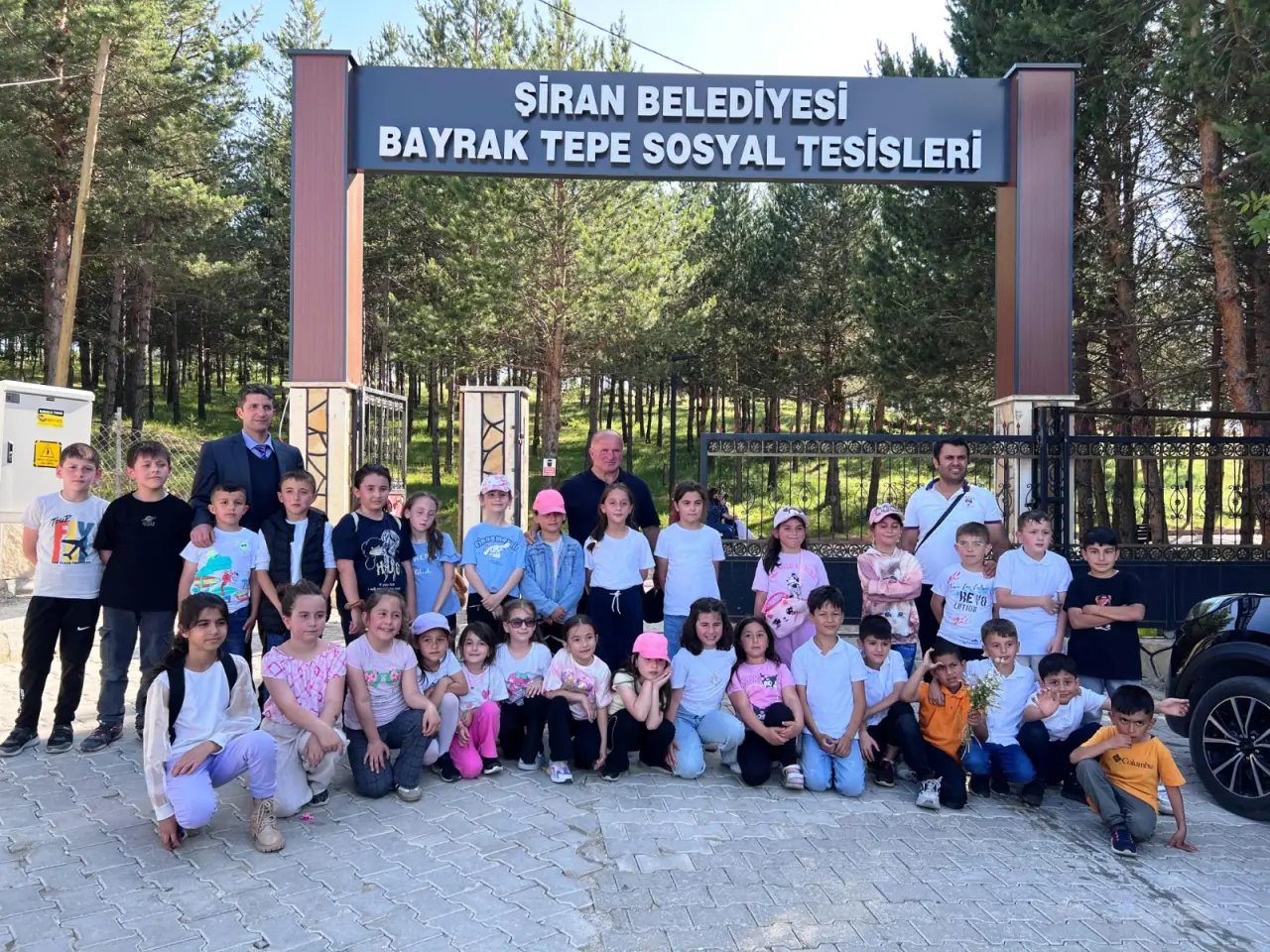 Harçlıklarını biriktirdi, Gümüşhane’yi keşfettiler #haberi, #haberleri, #Gümüşhane #haber