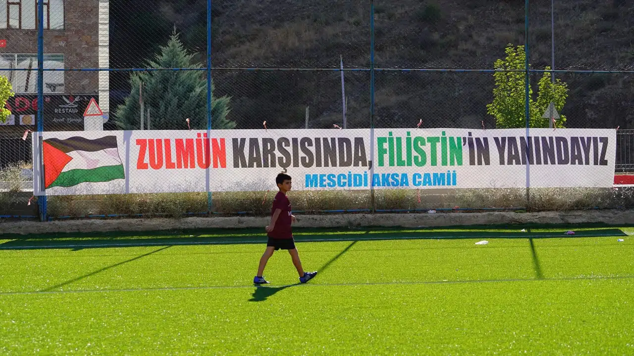 Gümüşhane’de “Camiden Sahaya” Futbol Turnuvası Sona Erdi #haberi, #haberleri, #Gümüşhane #haber