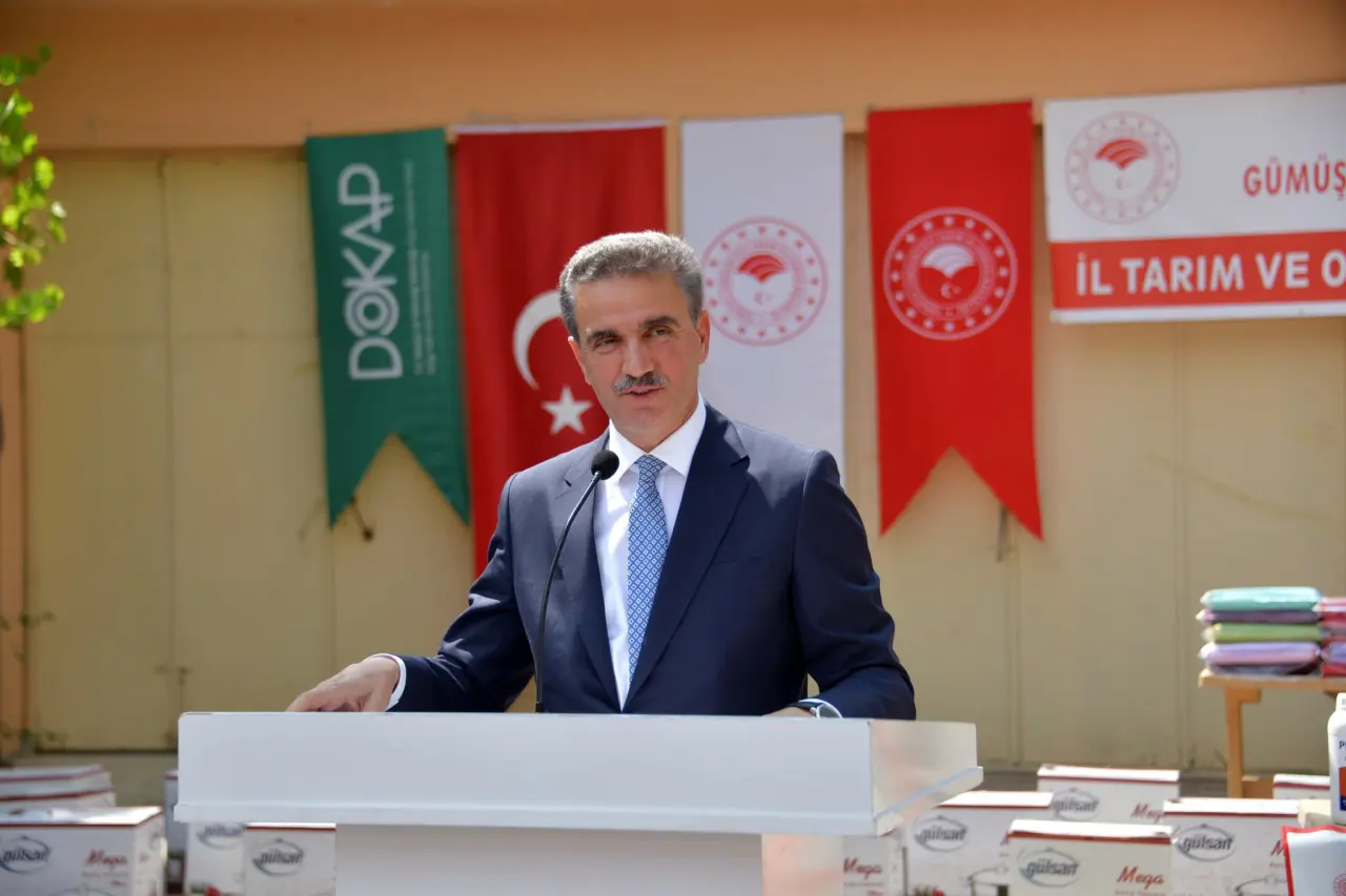 Gümüşhane’de Çiftçilere DOKAP Destekli Ekipman Dağıtımı #haberi, #haberleri, #Gümüşhane #haber