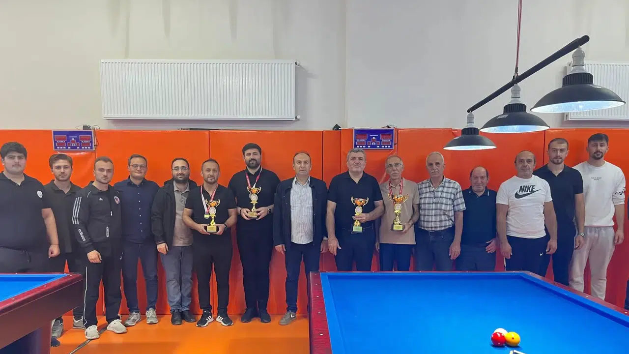 3 Bant Bilardo İl Şampiyonası Nefes Kesti #haberi, #haberleri, #Gümüşhane #haber
