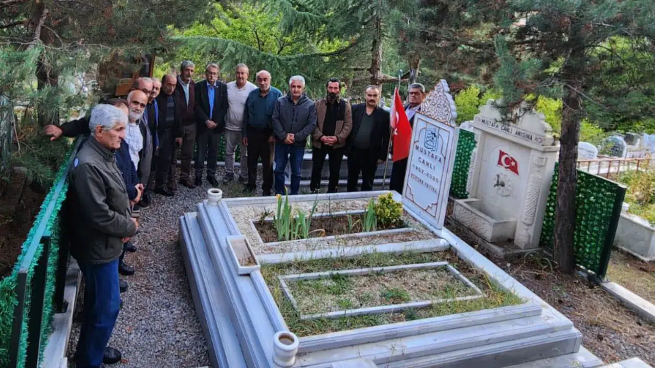 İYİ Parti, Mustafa Canlı için anma programı düzenledi: Yeri dolmayacak bir insan