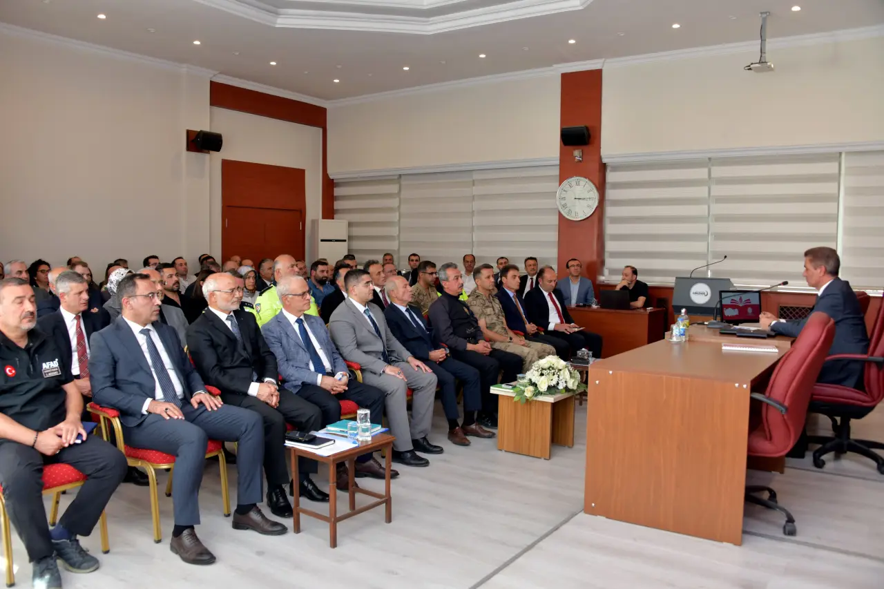 Vali Baruş’tan önemli mesajlar #haberi, #haberleri, #Gümüşhane #haber