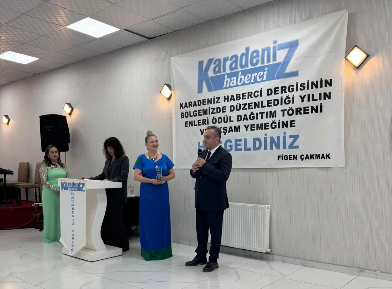 Gümüşhane Üniversitesi, Yılın En İyi Çıkış Yapan Üniversitesi Ödülünü Kazandı!