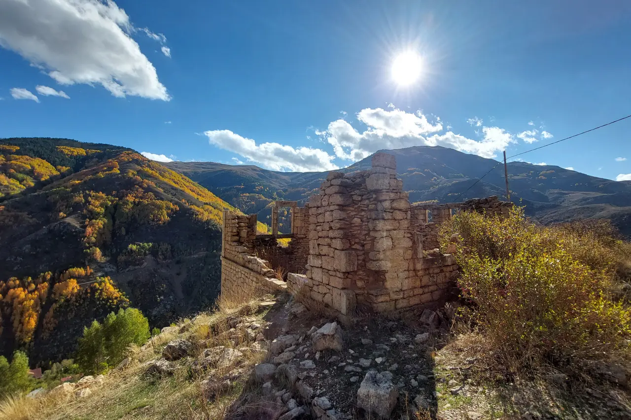 Gümüşhane’de 675 yıllık tarih sonbahar renkleriyle buluştu