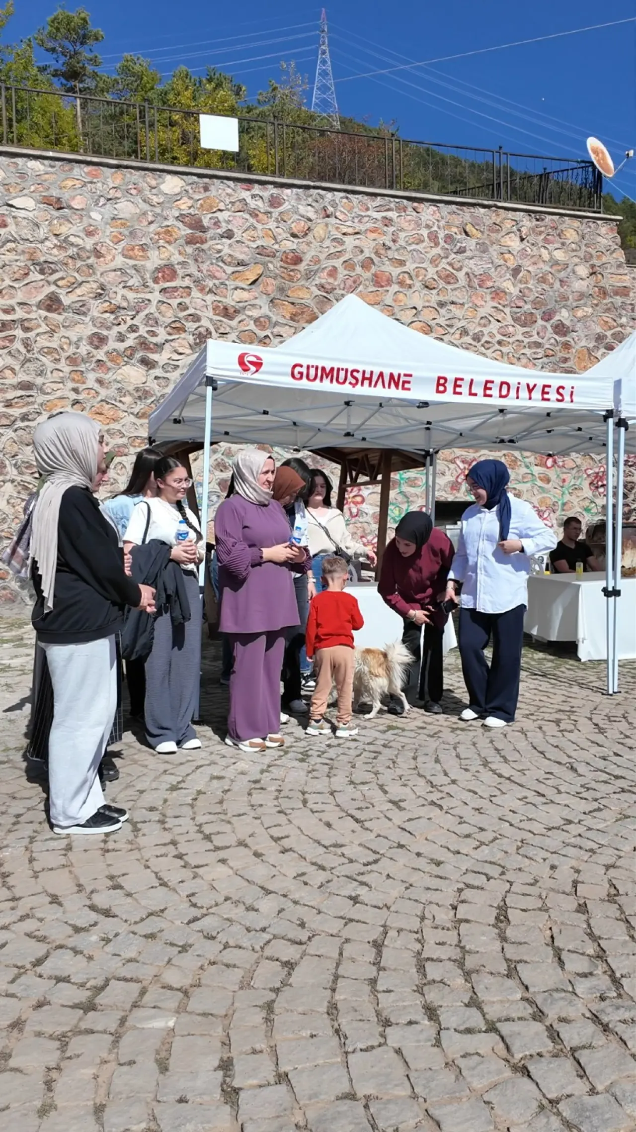 Gümüşhane’de Hayvanları Koruma Günü’nde Kalpleri Isıtan Etkinlik!