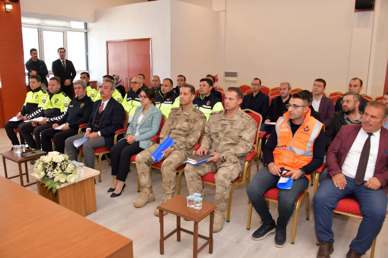 Gümüşhane’de Hız Sınırı Levhaları Yeniden Düzenlenecek