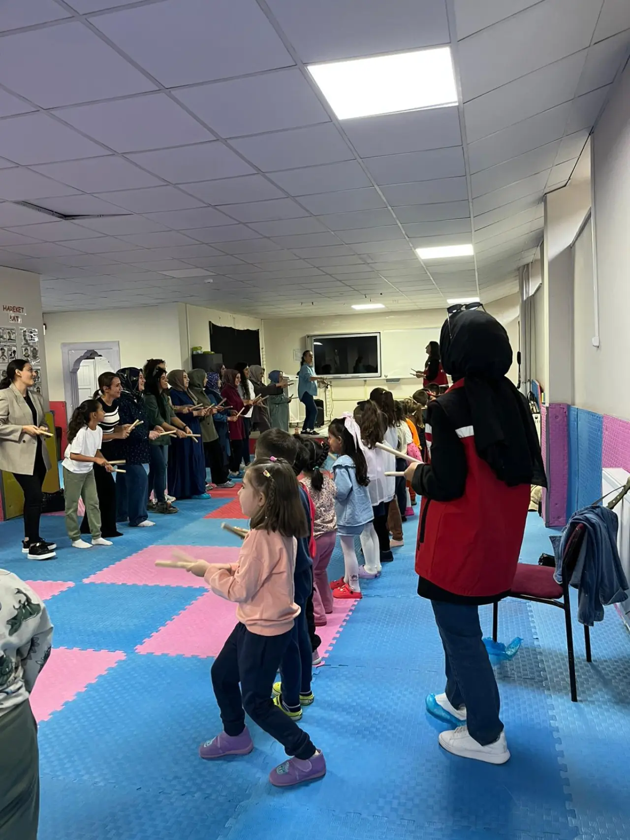 Gümüşhane’de Minik Kalpler “Benim Ailem” Atölyesinde Buluştu