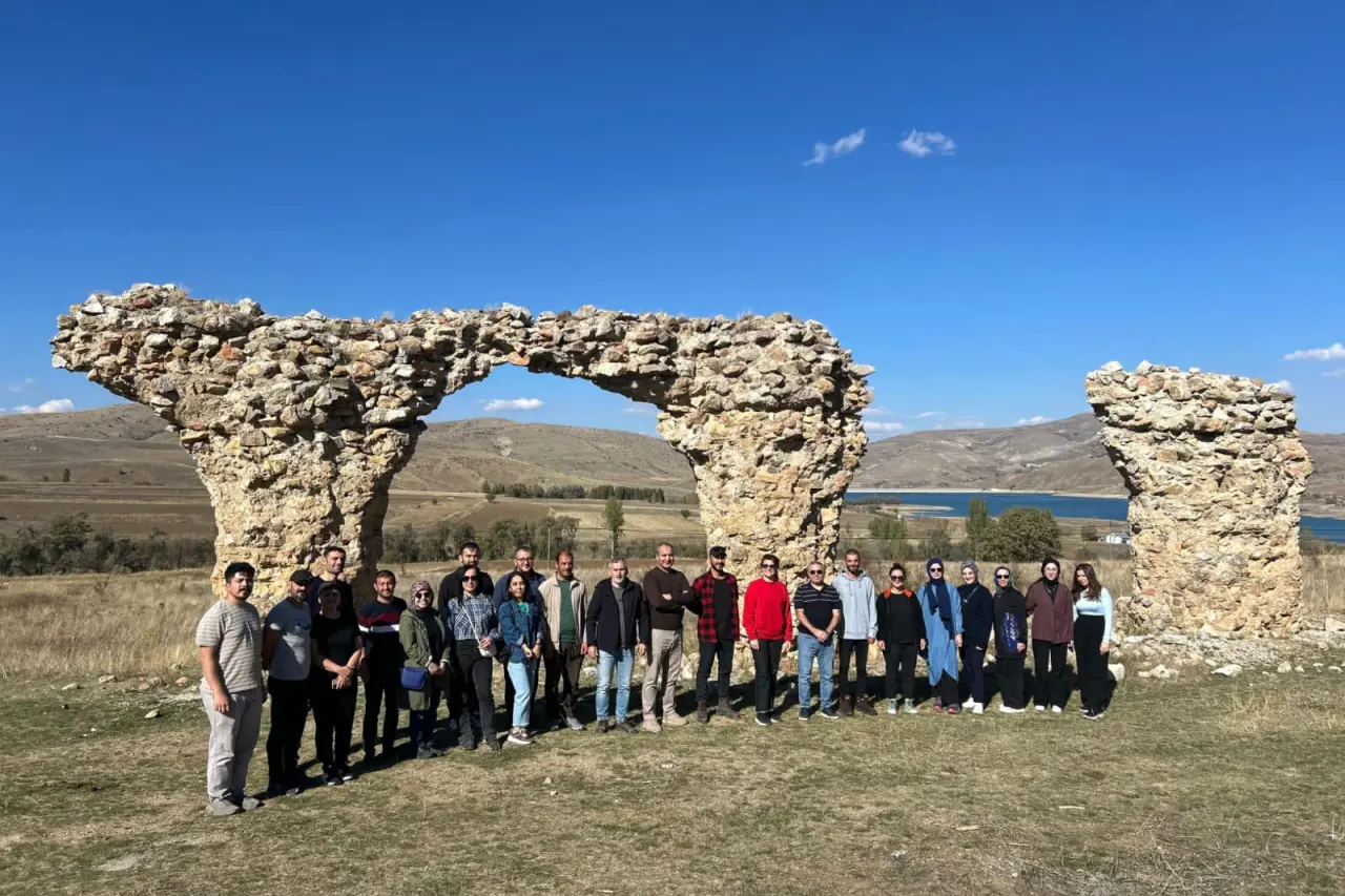 Gümüşhane’nin Eğitim Neferleri Tarihin Kalbine Yolculuk Yaptı