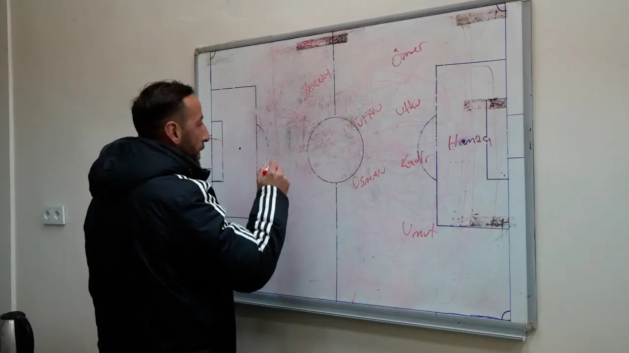 Başkan, Hoca ve Kaleci Aynı İsim