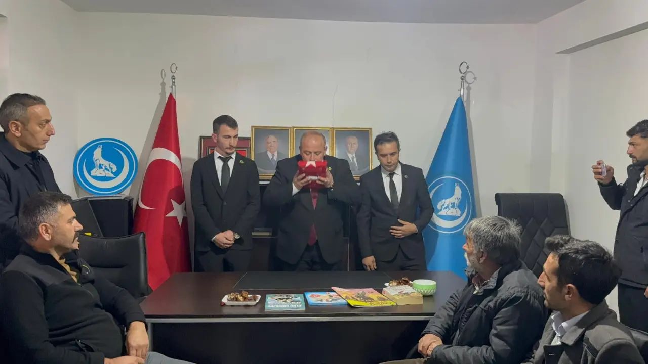 Şiran Ülkü Ocakları İlçe Başkanlığına Eneshan Şahin atandı