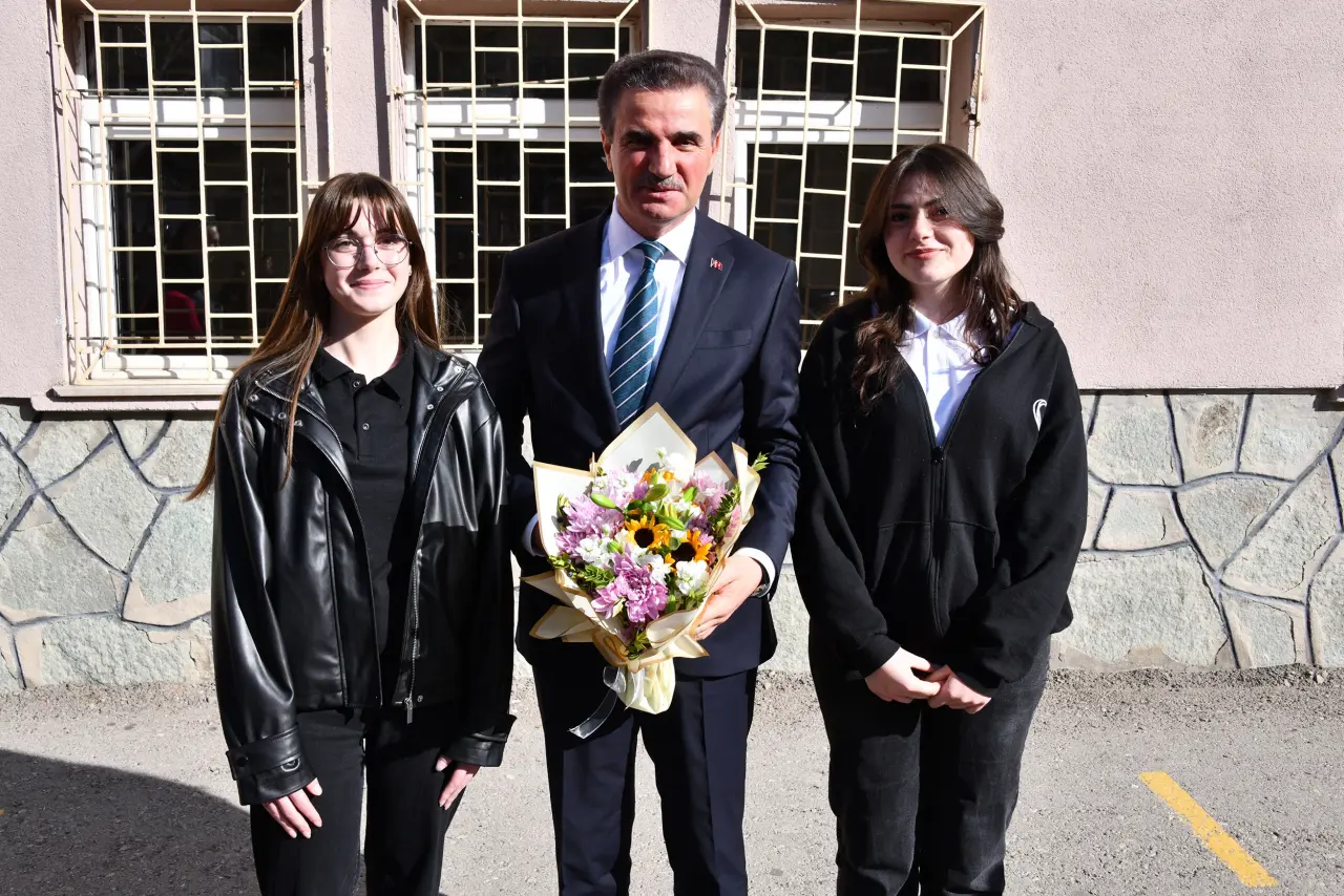 Vali Baruş’tan Gümüşhaneli gençlere altın değerinde öğütler