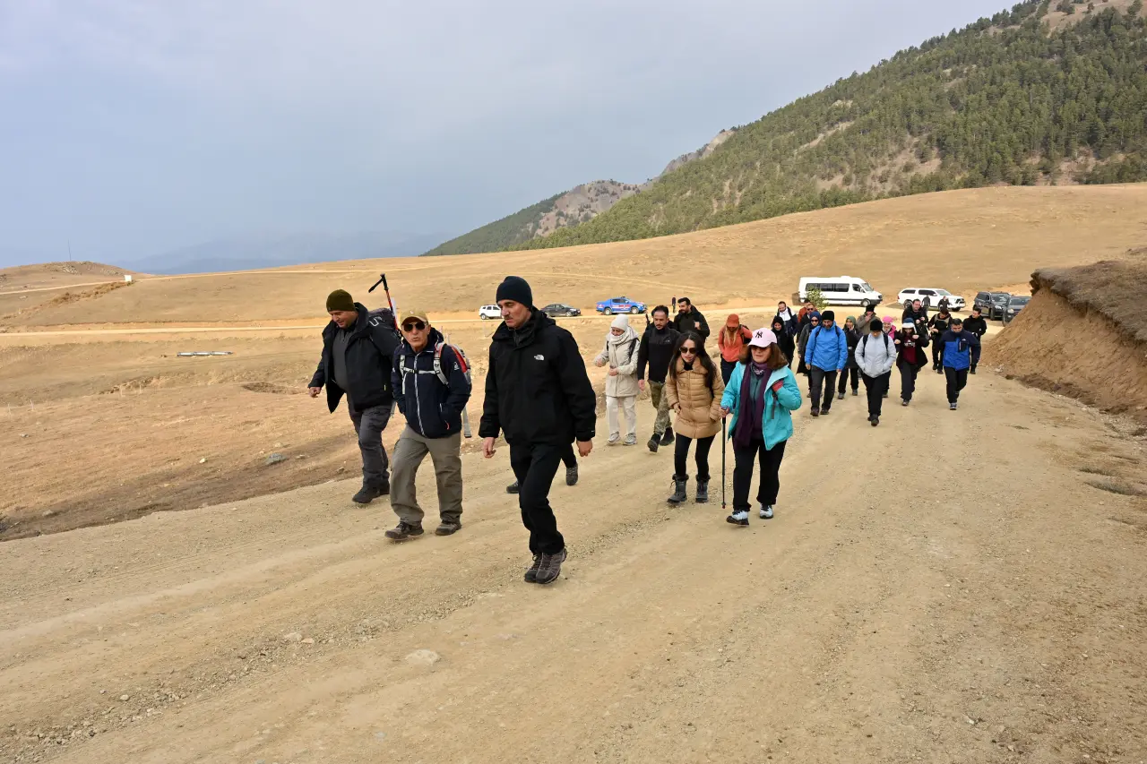 Zigana’dan Karaca’ya 300 yıllık göç yolunu arşınladılar