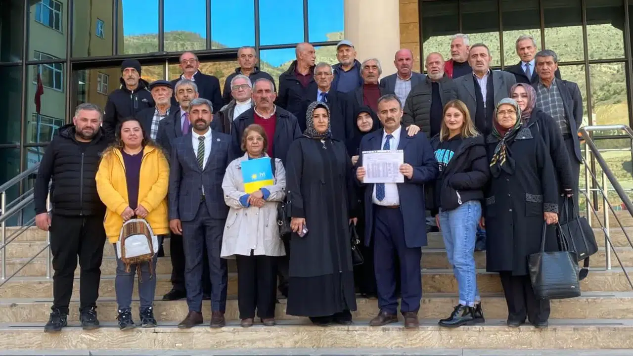 Gümüşhane İYİ Parti’de ‘A Takımı’ belli oldu! Başkan Canlı listeyi açıkladı