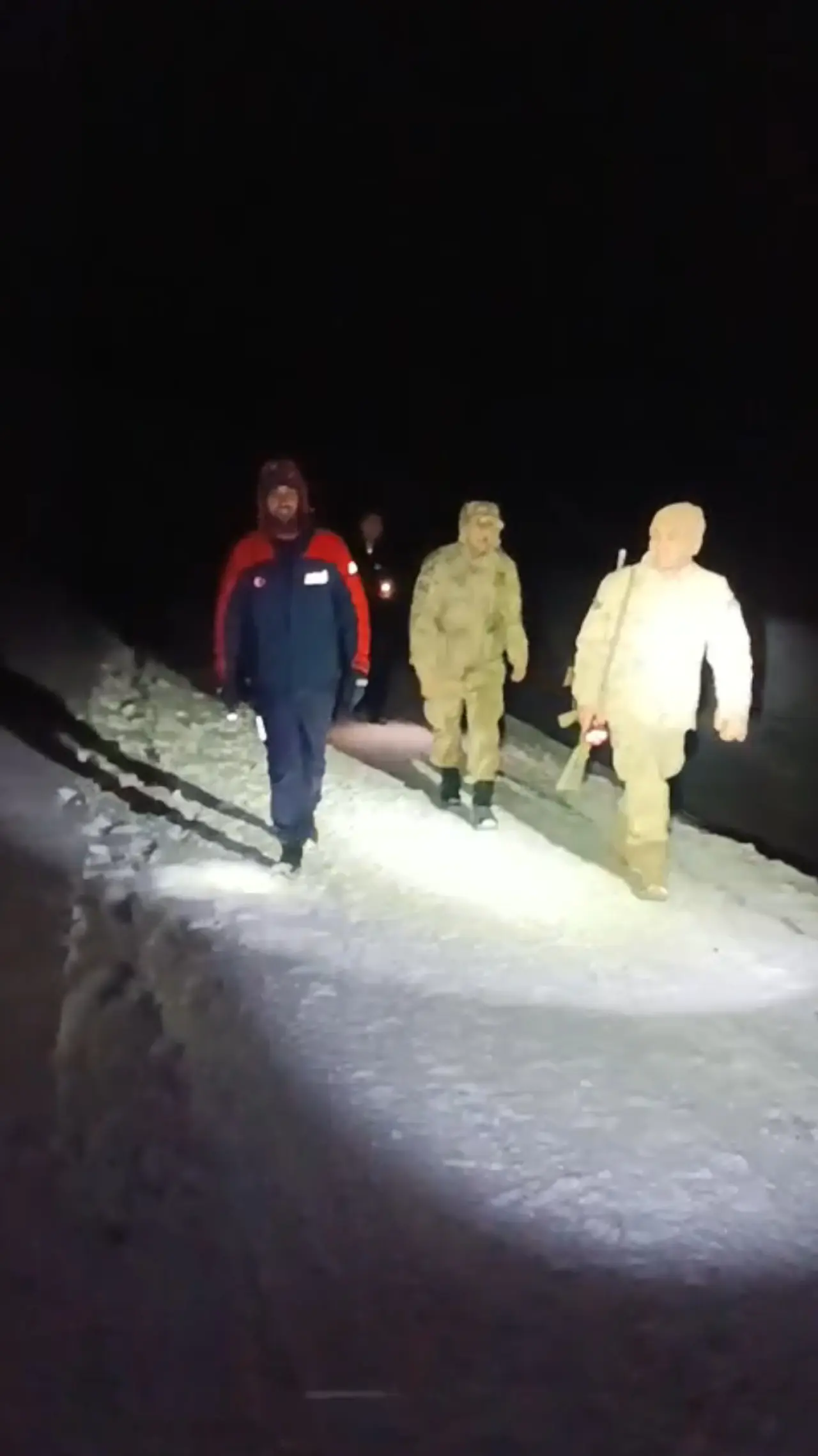 Gümüşhane’de kar nedeniyle mahsur kalan vatandaşlar kurtarıldı