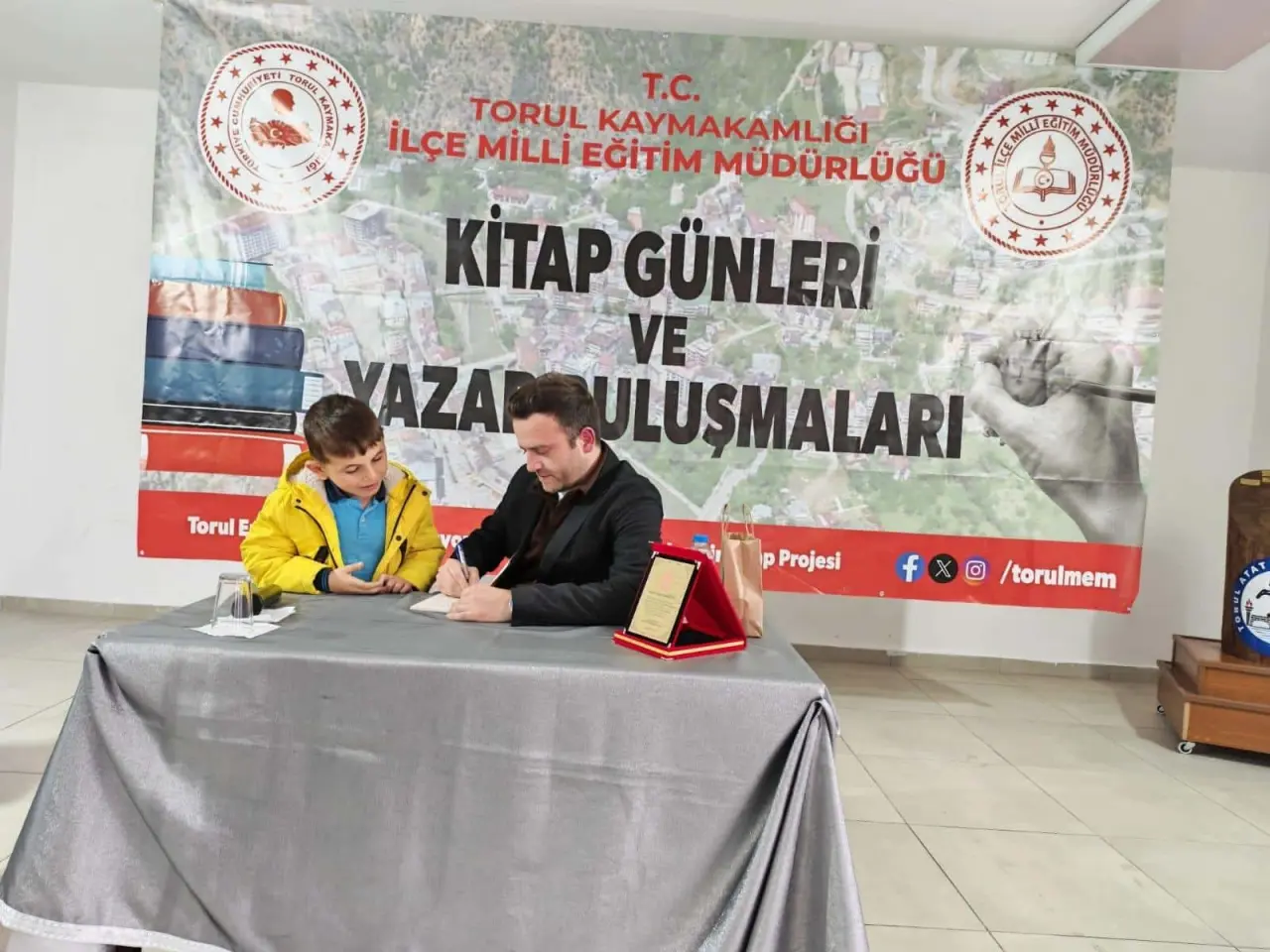 Torullu Çocukların Yeni Nesil Öğretmen Heyecanı: Kitaplar Dile Geldi!