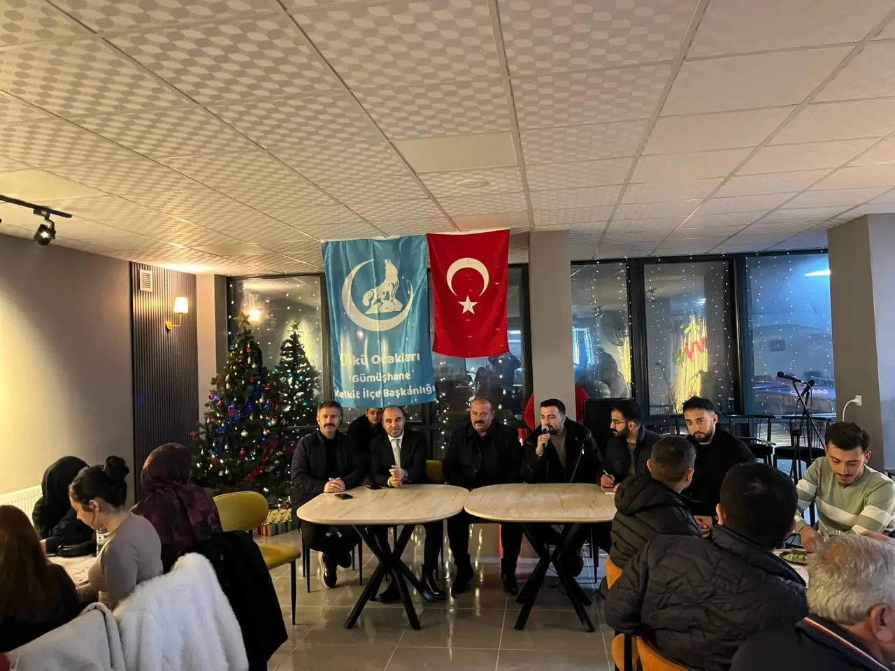 Ülkü Ocakları Kelkit’te Gençlerle Buluştu