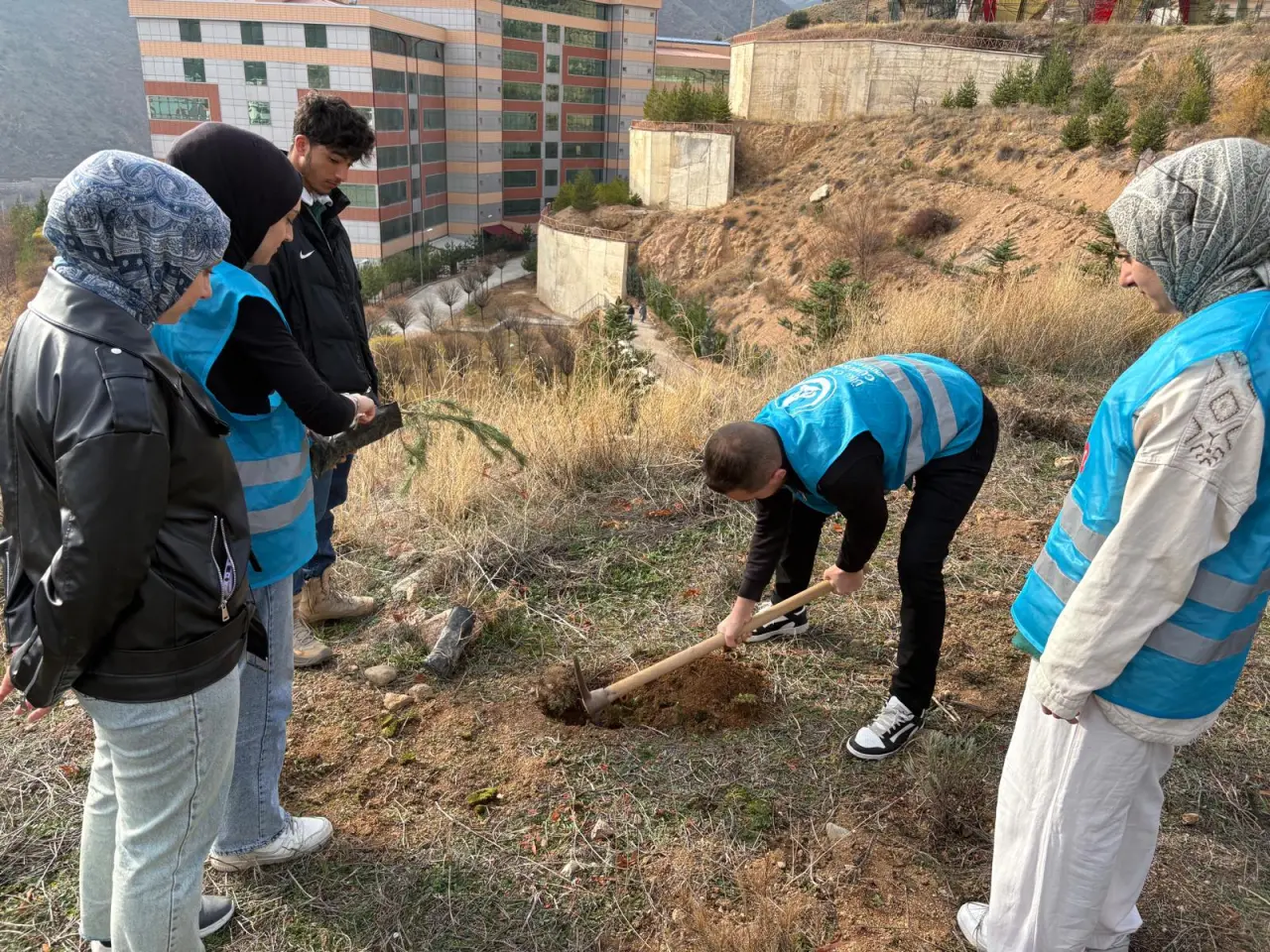 Ülkü Ocaklarından Bağımlılıkla Mücadele Haftası etkinlikleri