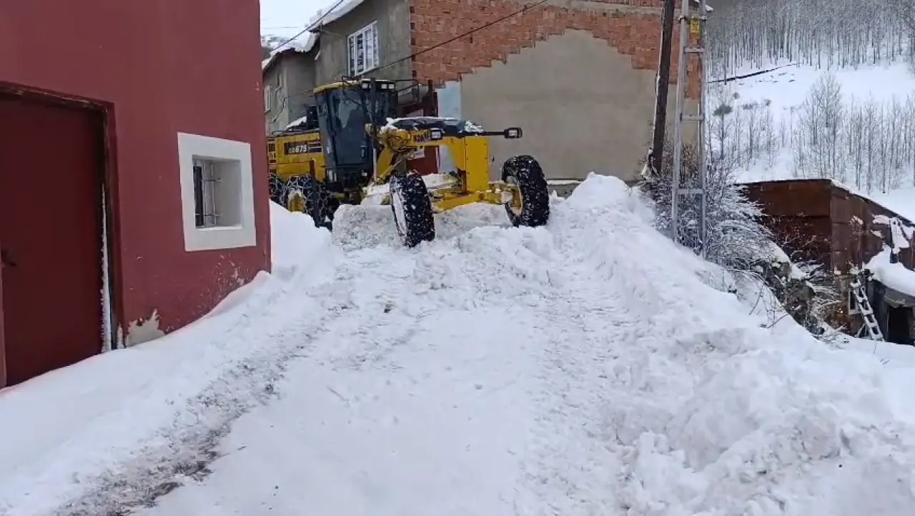 2170 rakımda ekmekleri biten köylülerin imdadına Devlet yetişti