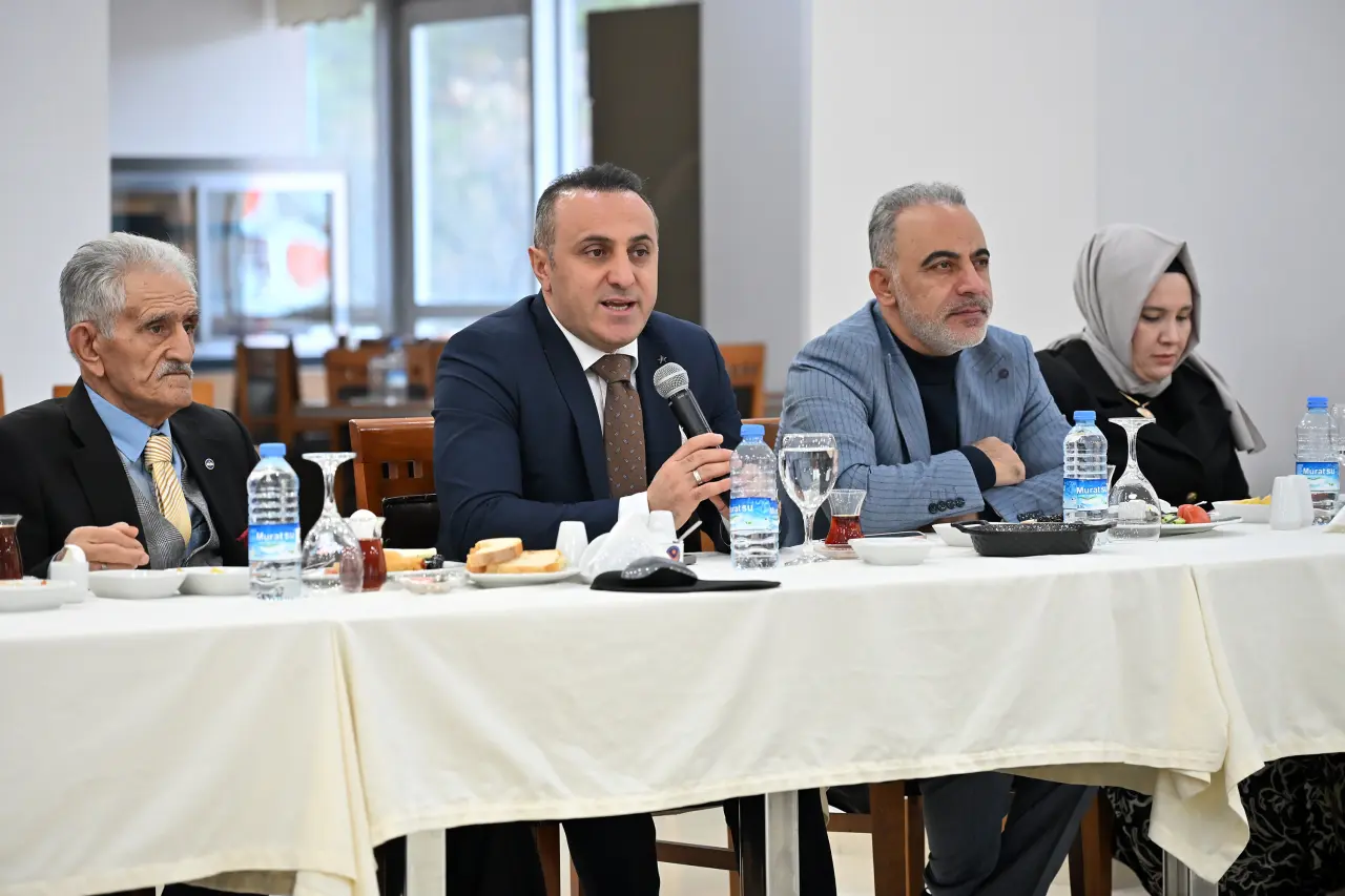 Gazetecilik, hak ve hukukun savunulduğu kutsal bir meslektir