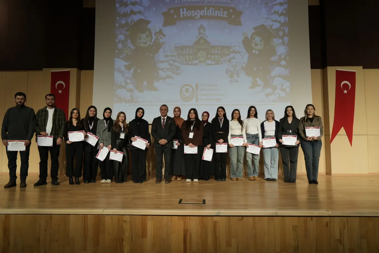 Geleceğin Bilim İnsanları Diplomalarını Aldı!