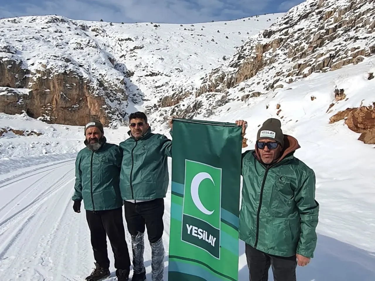 Gümüşhane’nin Kelkit İlçesinde Doğaya Can Suyu: Yeşilay’dan Yemleme Seferberliği