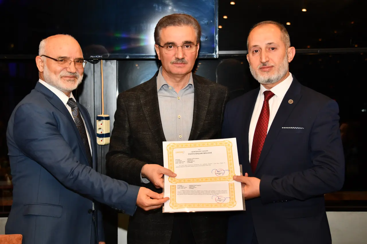 Vali Baruş Gönüllere dokundu diyerek uğurladı!