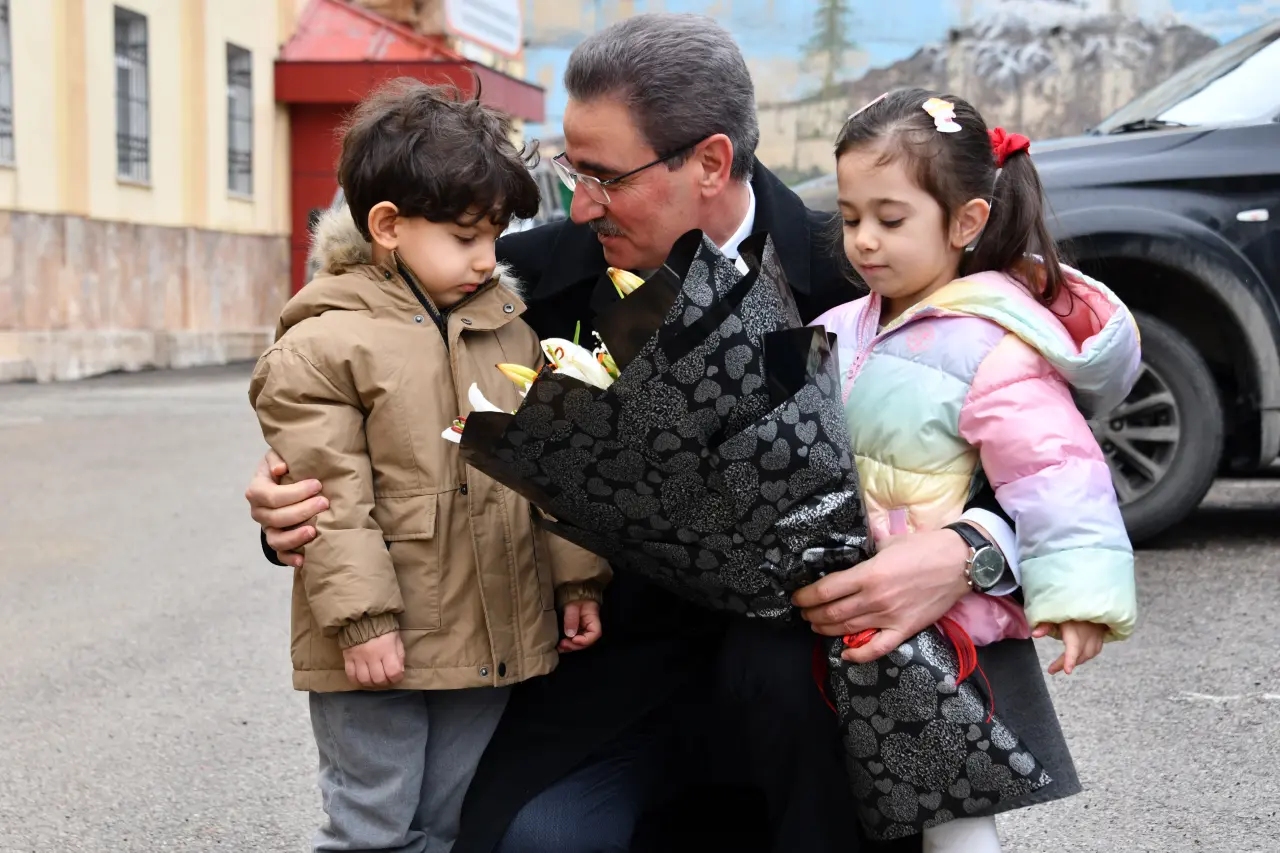 Vali Baruş’tan Hayme Ana Mesleki ve Teknik Anadolu Lisesi’ne Ziyaret