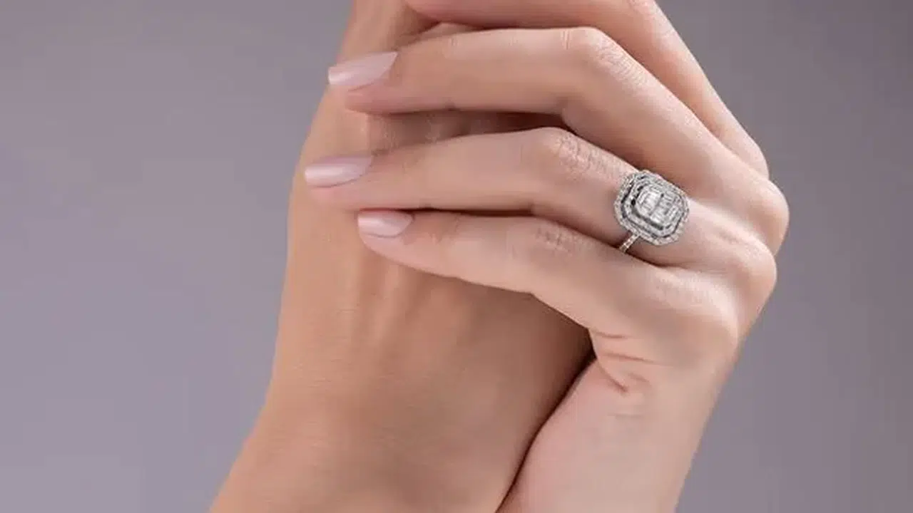 D Diamond: Pırlantayla Geçen Zamanın İzi