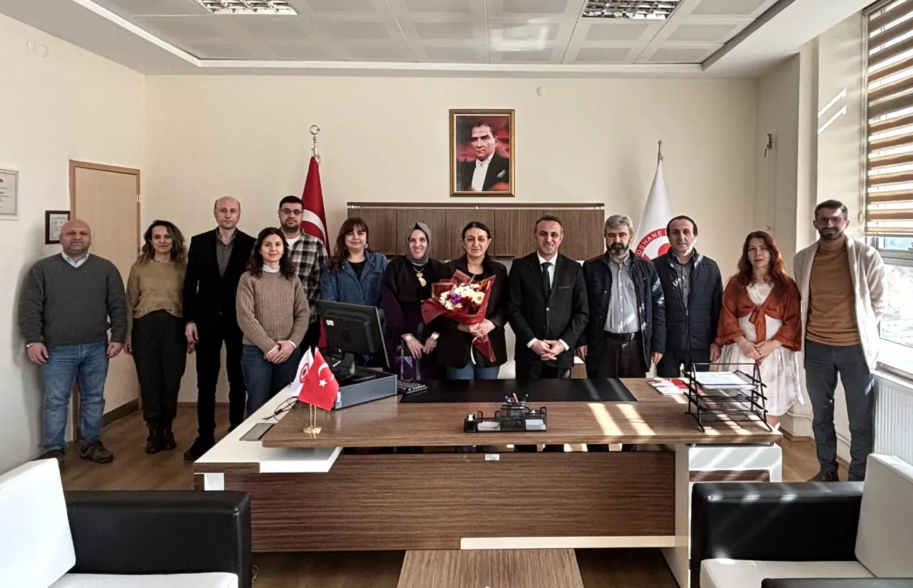 Gümüşhane Üniversitesi Edebiyat Fakültesi’nde bayrak değişimi