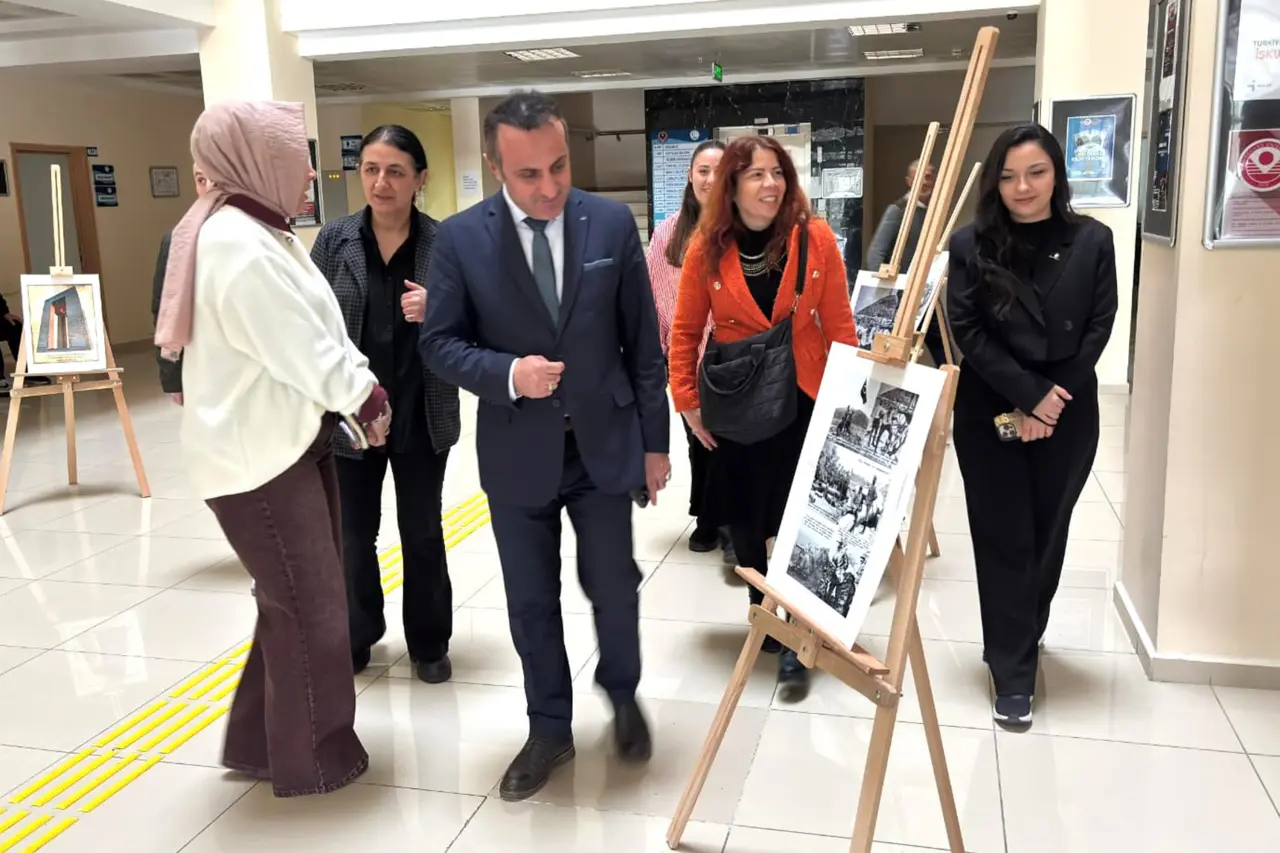 Kınalı Hasan sahne alınca salon gözyaşlarına boğuldu!