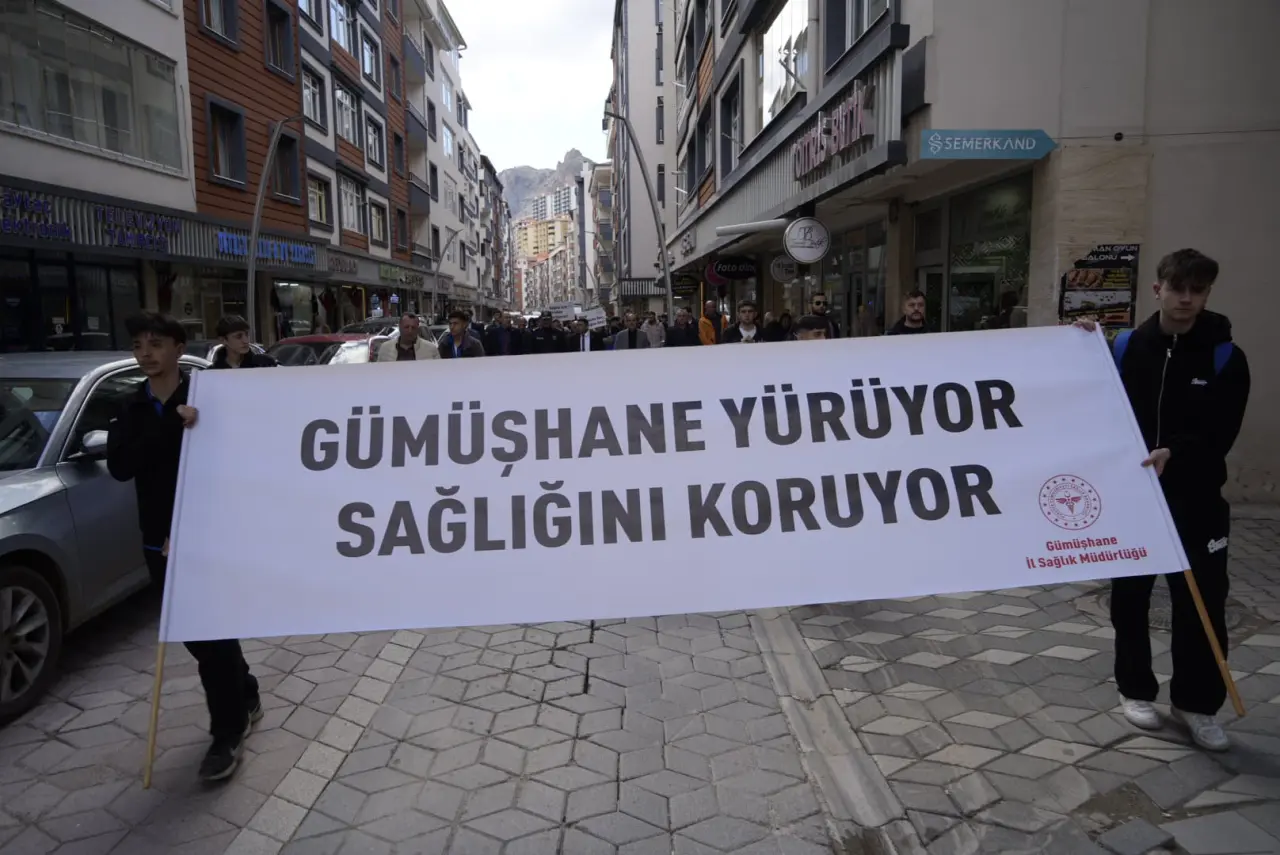 Gümüşhane’de obeziteye dikkat çekmek için yürüdüler