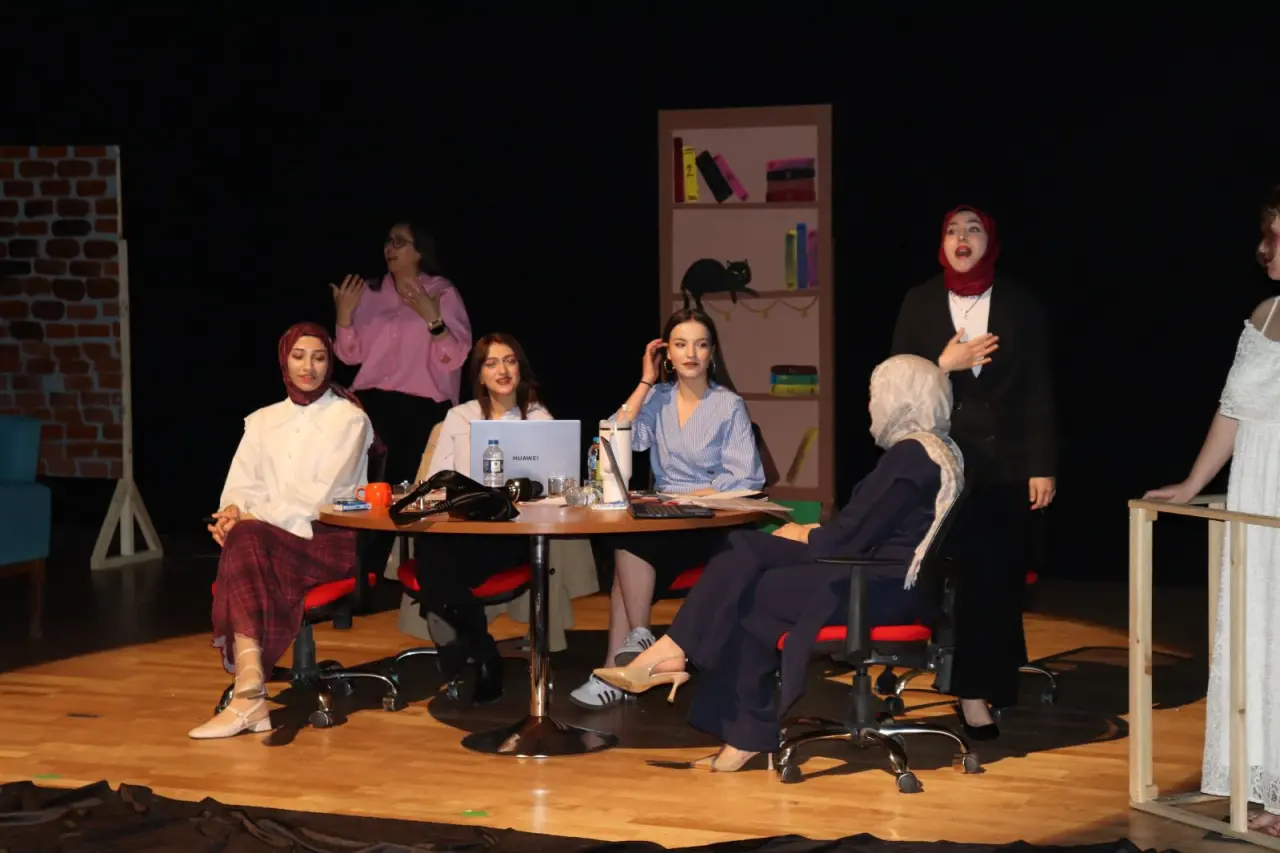 Gümüşhane’de tiyatro sahnesinde engel tanımayan performans