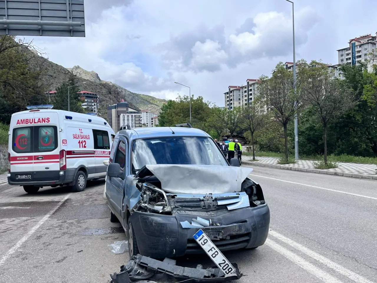 Gümüşhane’de 4 Aracın Karıştığı Zincirleme Trafik Kazasında 4 Kişi Yaralandı