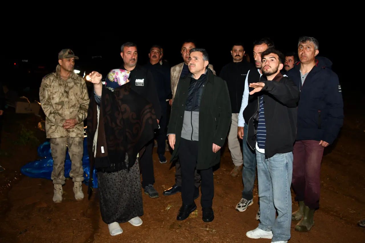 Vali Atay ve Başkan Başer Çamlıca Mahallesi’nde İncelemelerde Bulundu