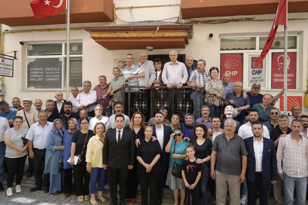 CHP Gümüşhane İl Başkanı Özgür Deniz Demir ve Yönetimi İstifa Ederek Yeni Parti’ye Katıldı