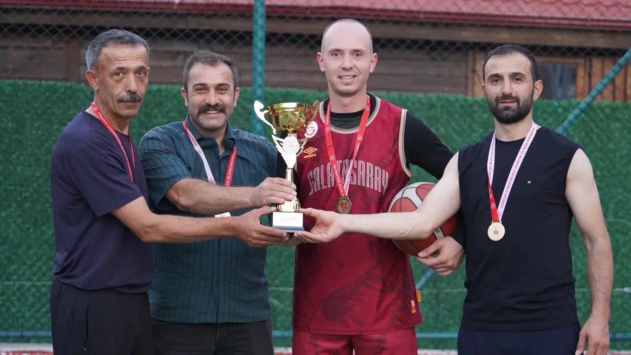 Gümüşhane’de 30 Ağustos Zafer Bayramı Coşkusu 3×3 Basketbol Turnuvası ile Yaşandı
