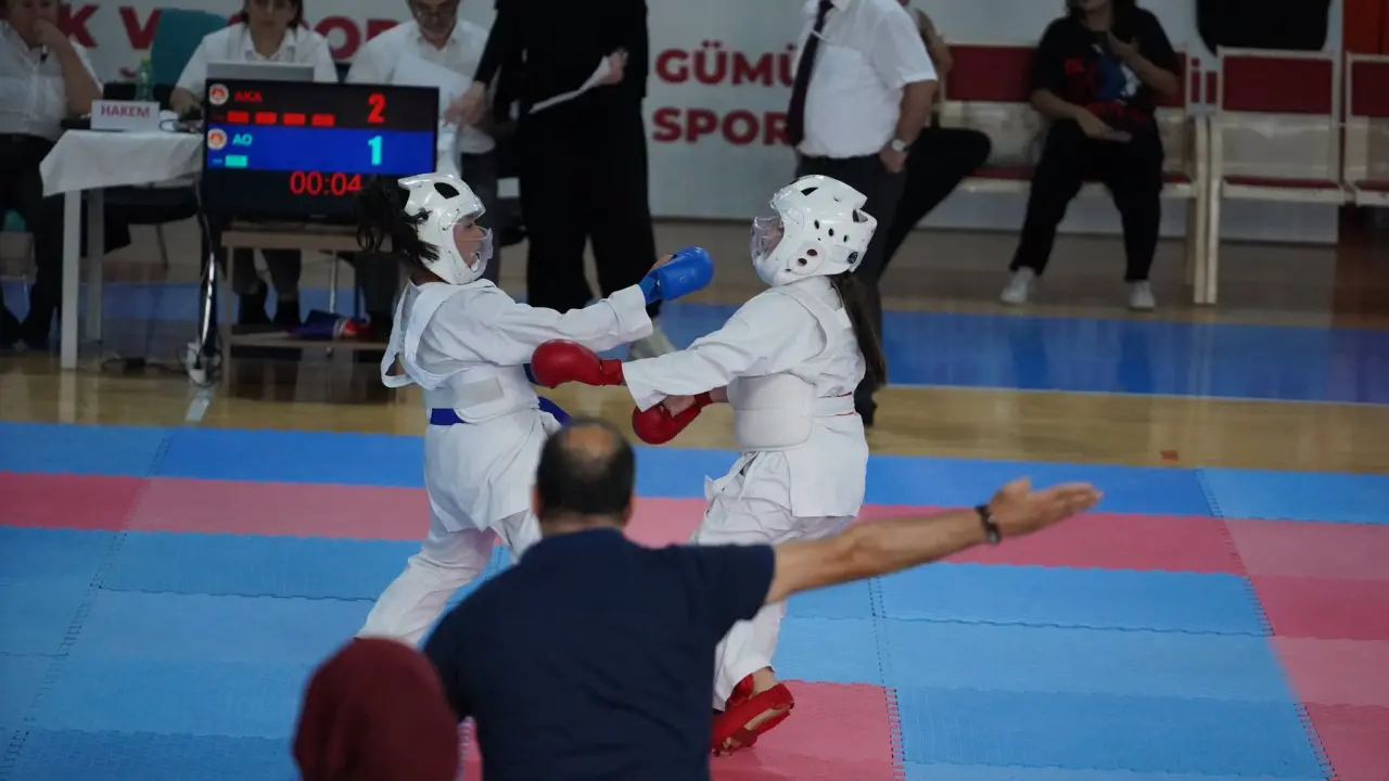 Gümüşhane’de İller Arası Karate Turnuvası Heyecanı Sona Erdi