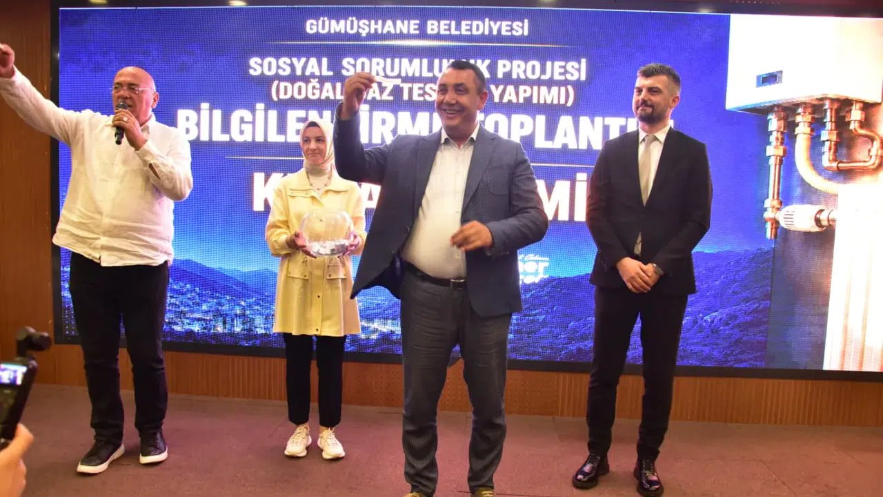 Gümüşhane Belediyesi’nden 100 Aileye Ücretsiz Doğalgaz Tesisatı