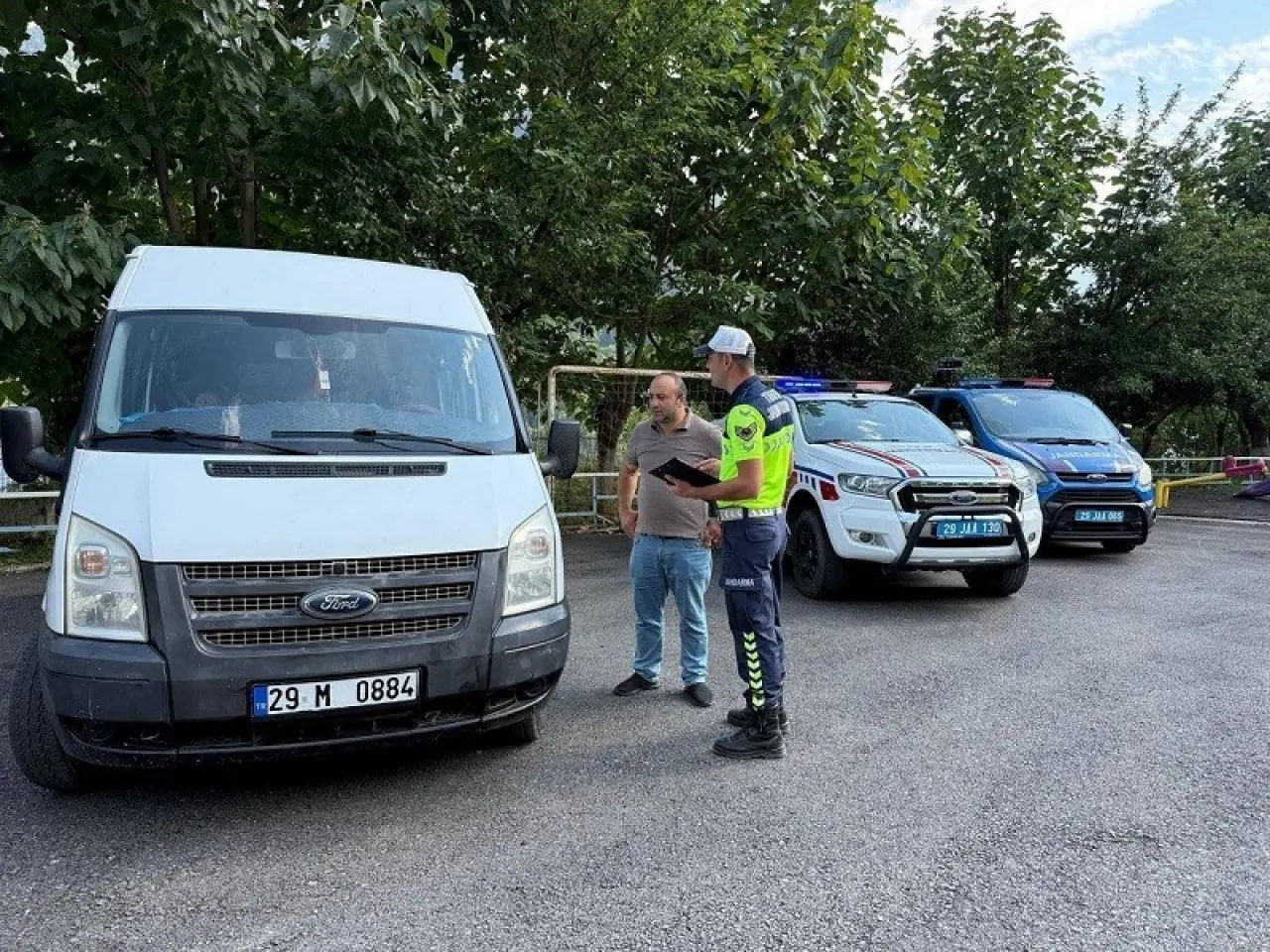 Jandarmadan Gümüşhane’de Öğrencilere Güvenli Yolculuk Eğitimi