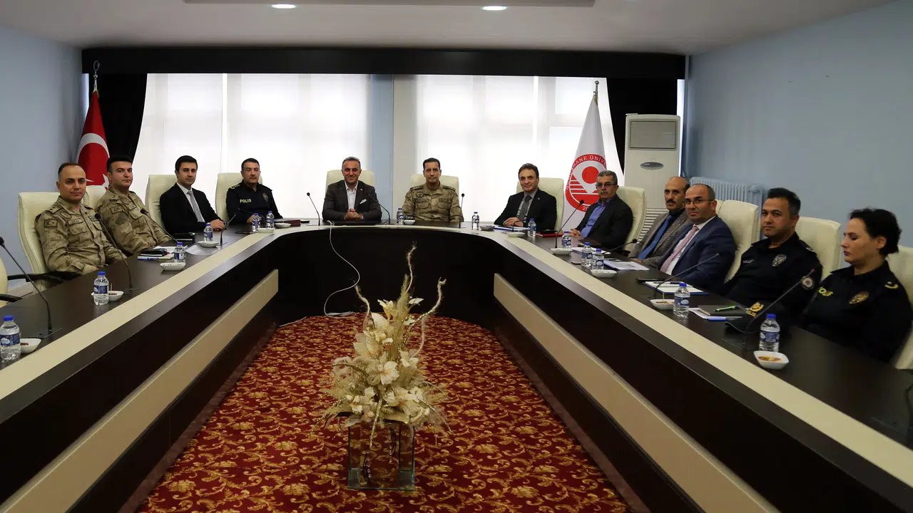 O Gün Konvoy ve İnşaat Yasak!