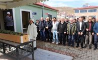 Annesinin tabutu başında kalp krizi geçiren kadın hayatını kaybetti #haberi, #haberleri, #Gümüşhane #haber